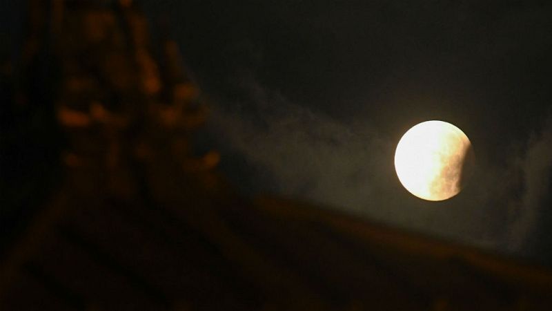 Las maanas de RNE con igo Alfonso - Despus de 50 aos, qu sabemos de la Luna? - Escuchar ahora