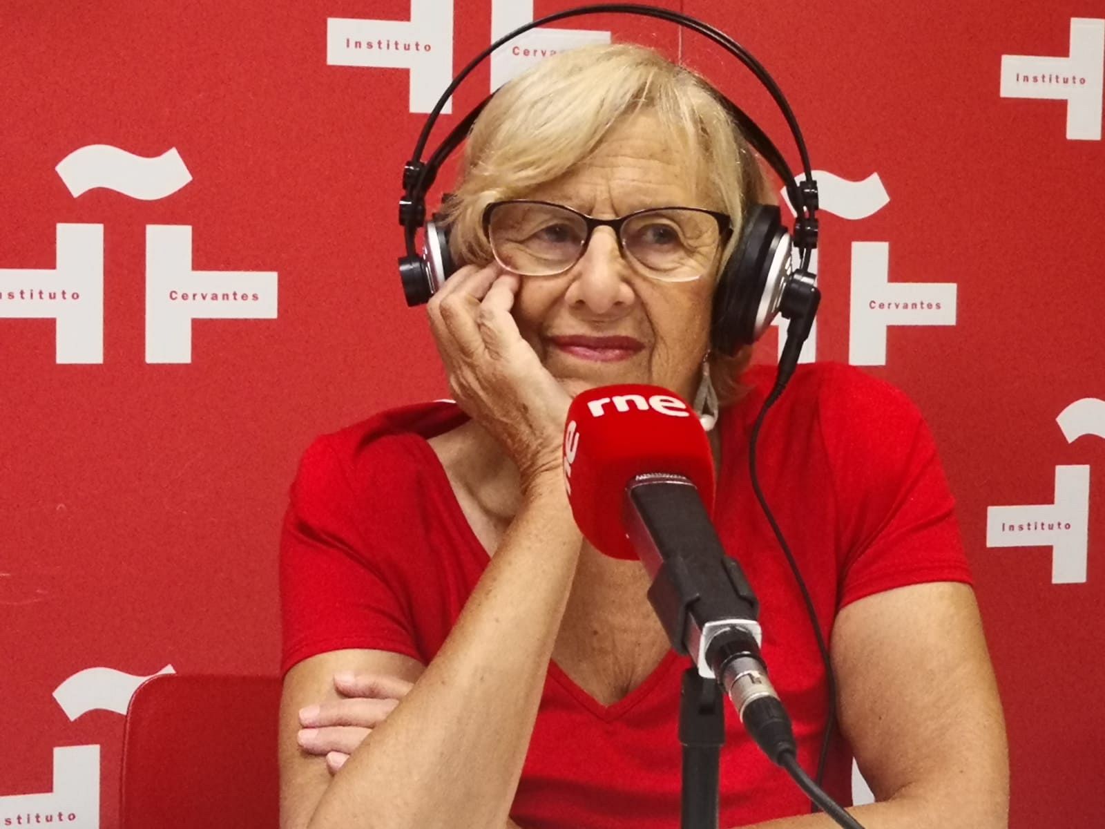 No es un día cualquiera - Manuela Carmena - Escuchar ahora