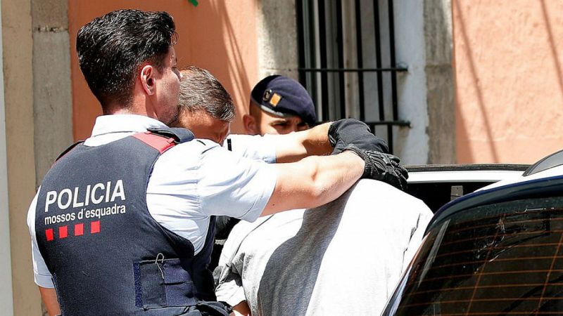 Tres detenidos por una agresión sexual múltiple a una mujer en Barcelona - Escuchar ahora