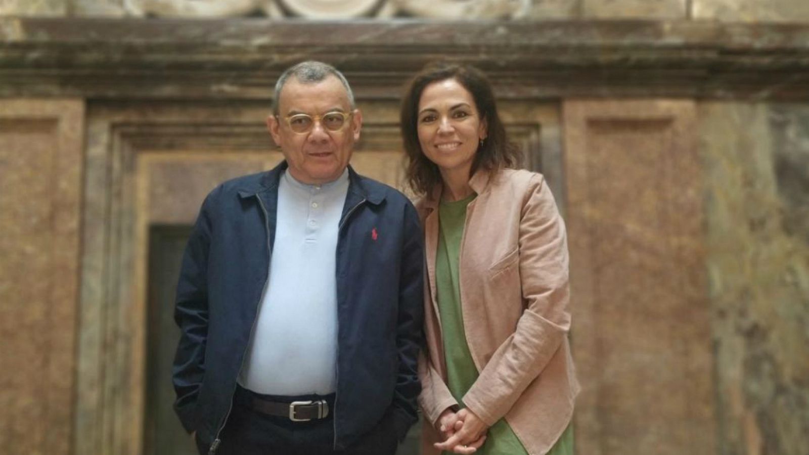  Libros de Arena - Horacio Castellanos Moya - Escuchar ahora