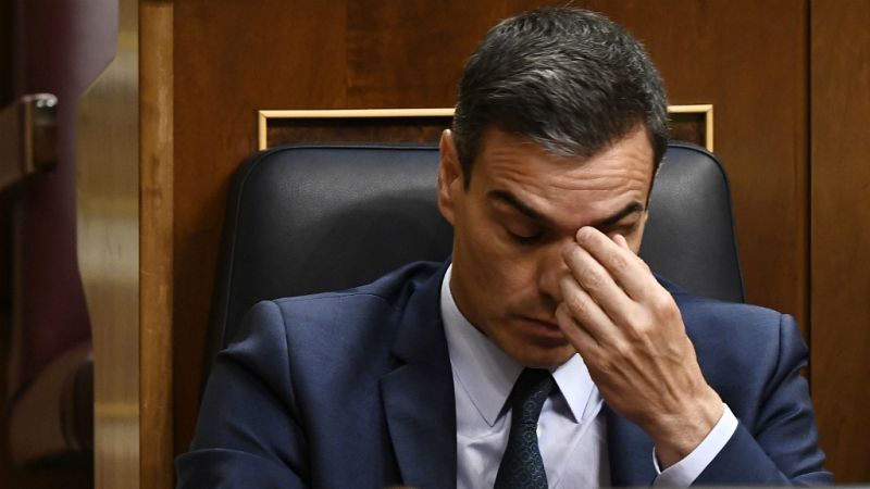 14 horas - Sánchez: "No seré presidente ahora si tengo que renunciar a mis principios"