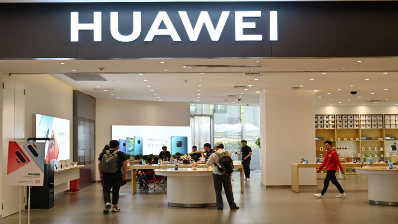  14 Horas - Huawei vende un 23% más que el año pasado de enero a junio - Escuchar ahora 