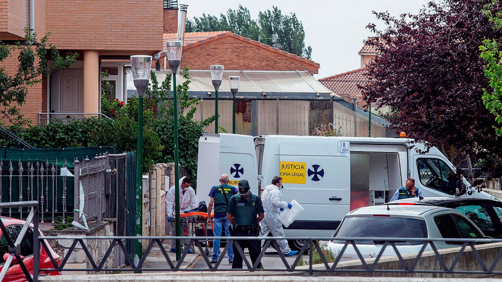 Boletines - Un hombre mata presuntamente a su mujer y después se suicida en Villagonzalo Pedernales - Escuchar ahora