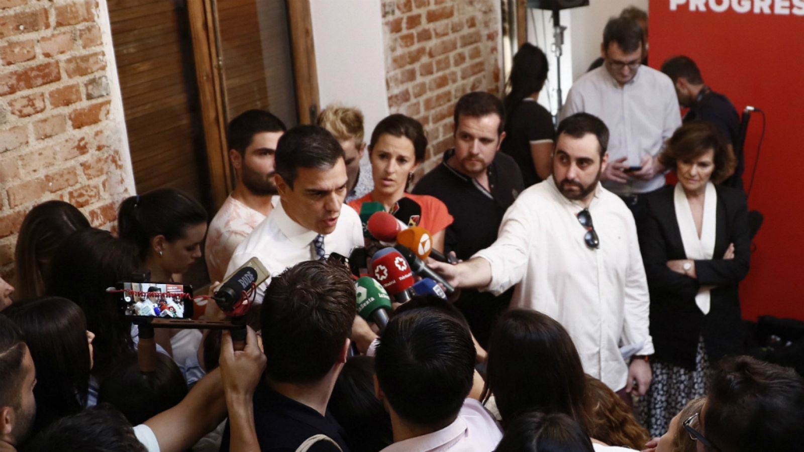 14 horas - Pedro Sánchez reactiva su investidura reuniéndose con colectivos sociales - Escuchar ahora