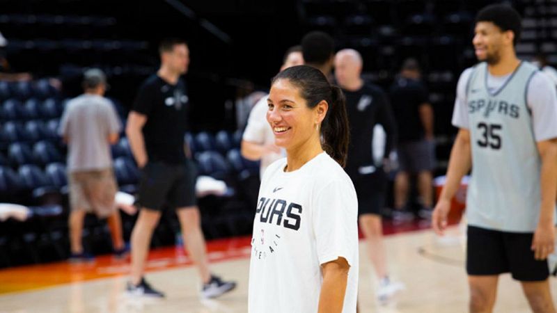 Lorena Infantes, histórico debut en los banquillos de la NBA - Escuchar ahora