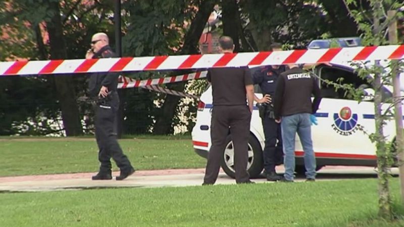 Boletines RNE - Pasan a disposición judicial los acusados de violar a una joven en Bilbao - Escuchar ahora