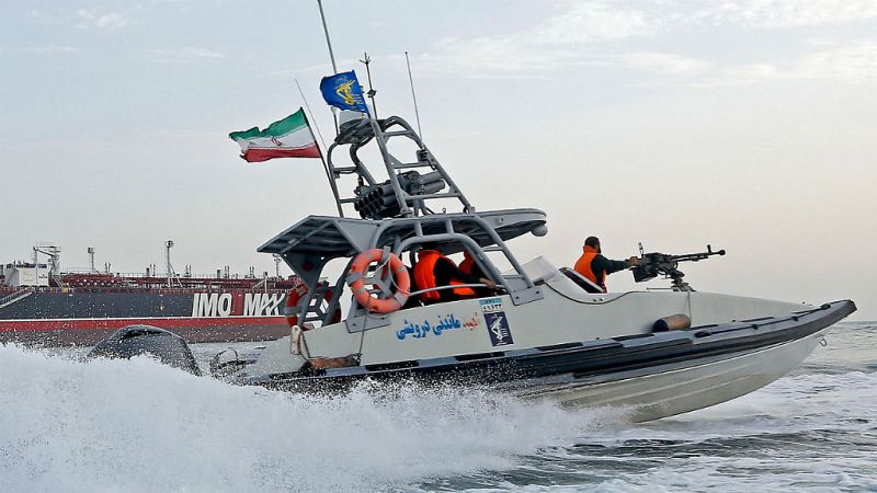 Boletines RNE - Irán captura otro barco extranjero por transportar combustible de contrabando - Escuchar ahora