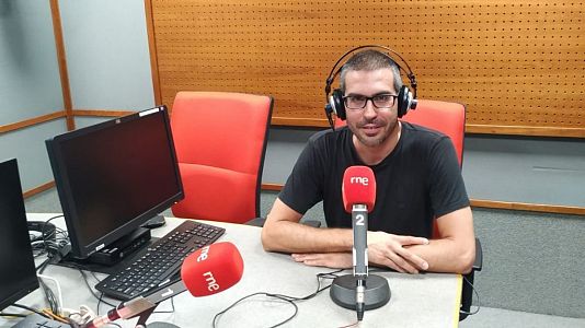 Oxiana - Oxiana - Ander Izagirre | Entrevista - Escuchar ahora