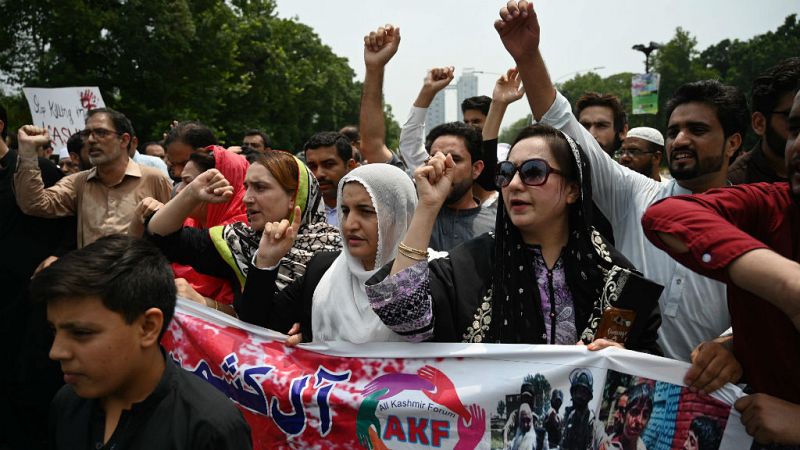 Boletines RNE - El Gobierno de la India revoca la autonomía de Cachemira - Escuchar ahora 