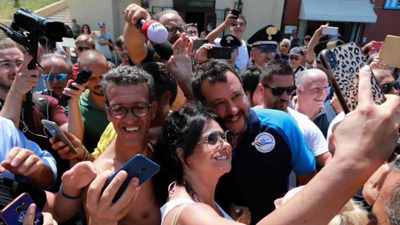 14 horas - "Salvini es un ejemplo de libro de populismo" - Escuchar ahora