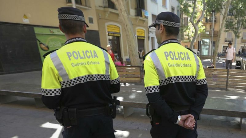 Boletines RNE - Se investiga la muerte de una mujer y un hombre en Barcelona - Escuchar ahora