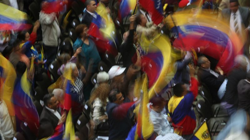 Las mañanas de RNE con Íñigo Alfonso - La Asamblea Constituyente evalúa el adelanto de elecciones parlamentarias en Venezuela - Escuchar ahora