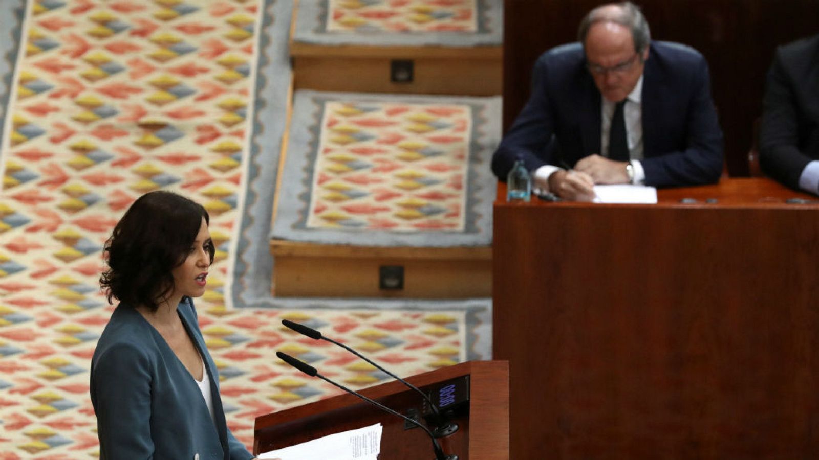 14 horas - Investidura Comunidad de Madrid: Díaz Ayuso promete la mayor rebaja fiscal de la historia - Escuchar ahora