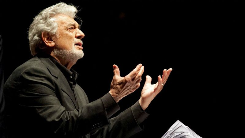  Boletines RNE - La Orquesta de Filadelfia cancela el concierto de Plácido Domingo  - Escuchar ahora 