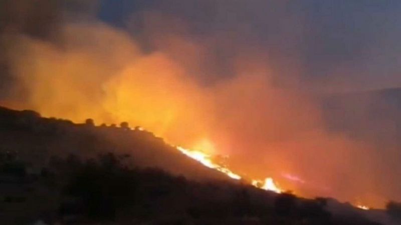 Las mañanas de RNE con Íñigo Alfonso - La UME se suma a la extinción del incendio de Navalacruz, Ávila - Escuchar ahjora