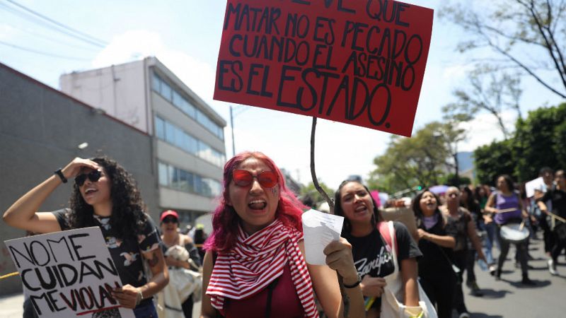 Cinco continentes - Las mujeres se levantan contra las violaciones en México - Escuchar ahora