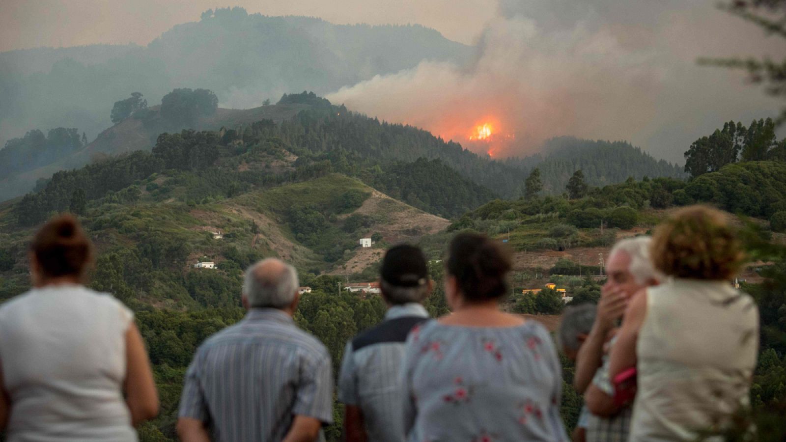 Las mañanas de RNE con Íñigo Alfonso - Gran Canaria | Un incendio, por ahora, imparable - Escuchar ahora