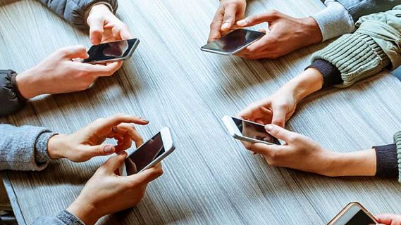 Las mañanas de RNE con Alfredo Menéndez