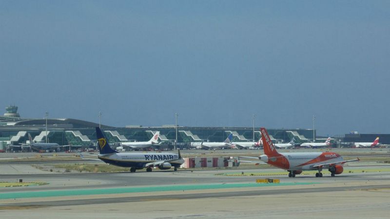 Las mañanas de RNE con Íñigo Alfonso - La huelga de Ryanair y los paros de Iberia complican la situación en los aeropuertos - Escuchar ahora