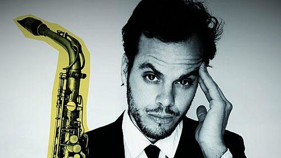 Hora América en Radio 5