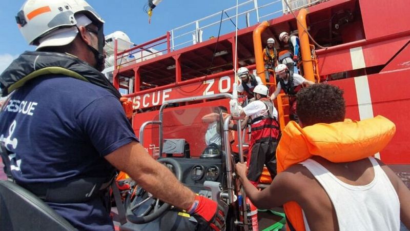 odo Noticias - Mañana - Concentración en solidaridad con los barcos que rescatan migrantes - Escuchar ahora