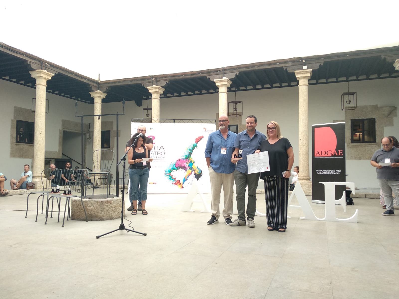  14 horas - Daniel Galindo, director de La Sala de RNE, premio de la Asociación de Gestores y Distribuidores de Artes Escénicas - Escuchar ahora