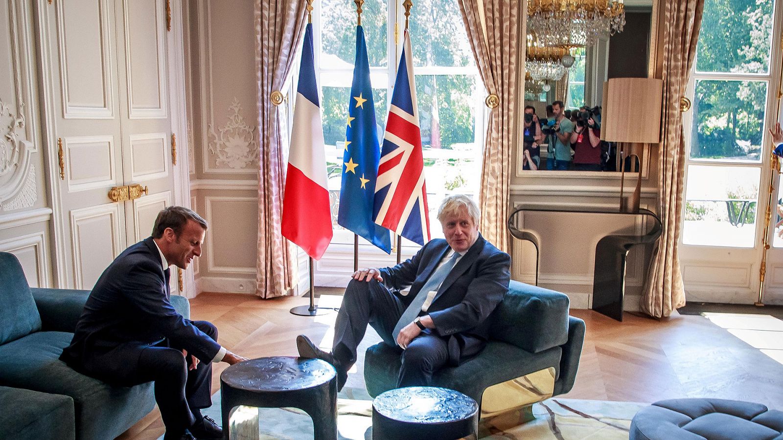 24 horas - Macron avisa a Johnson de que no se puede renegociar el Brexit - Escuchar ahora