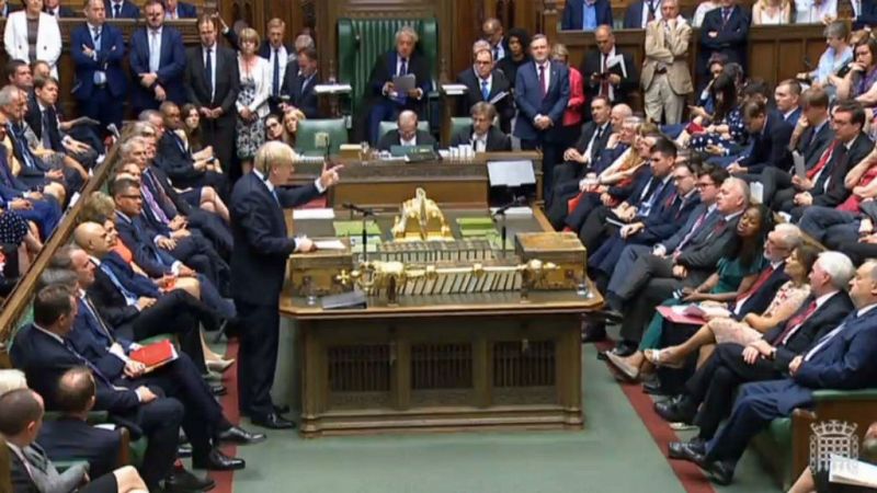 14 horas - Johnson pide a la reina que suspenda el Parlamento para evitar que se frene un 'brexit' abrupto - Escuchar ahora 