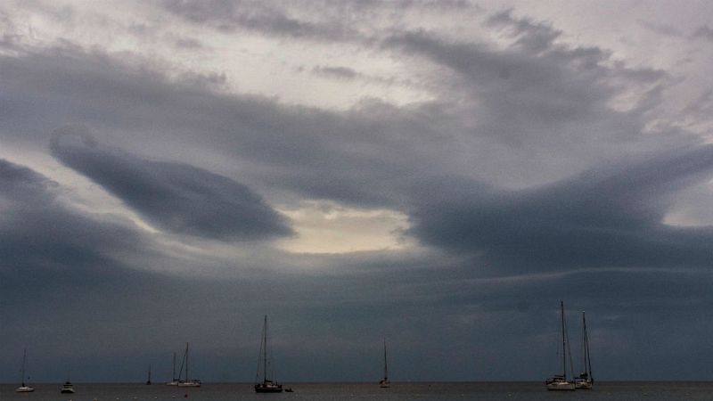 4 horas - Baleares sigue en alerta por tormentas  - Escuchar ahora 