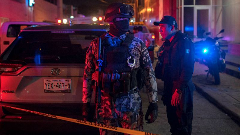 14 Horas - Mueren 23 personas en Veracruz, México - Escuchar ahora