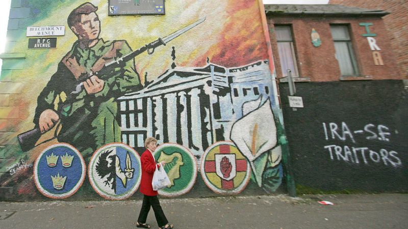 Cinco continentes - Irlanda del Norte, 25 años después del alto al fuego del IRA - Escuchar ahora