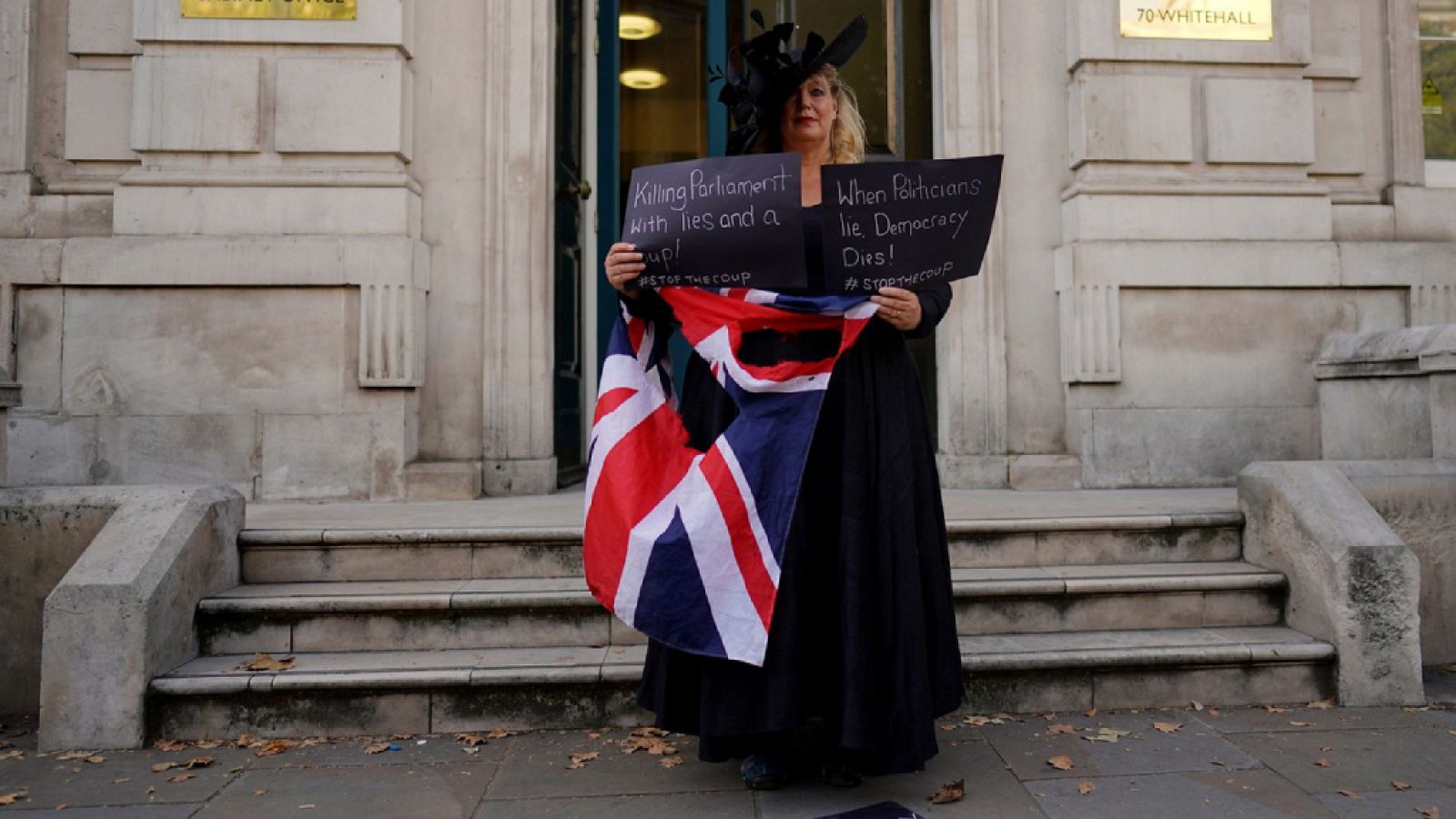 Manifestaciones en el Reino Unido contra el cierre del Parlamento - Escuchar ahora