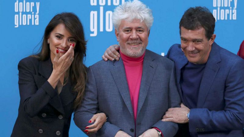 Boletines RNE - 'Dolor y gloria', de Pedro Almodóvar, representará a España en los Oscar - Escuchar ahora