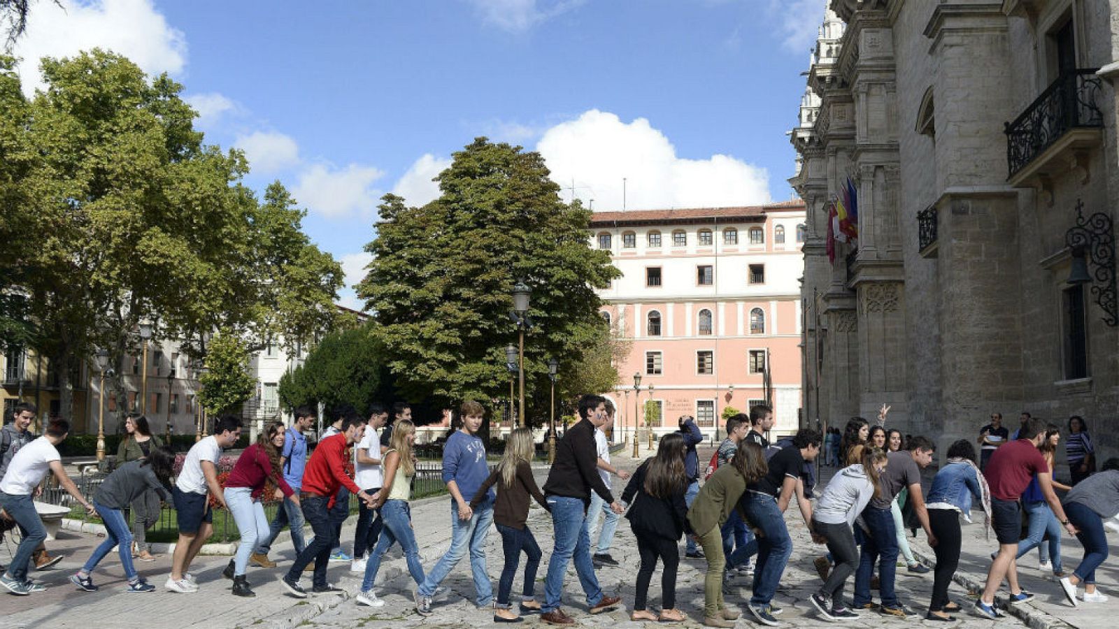  14 horas - Campaña contra las novatadas en Madrid - Escuchar ahora
