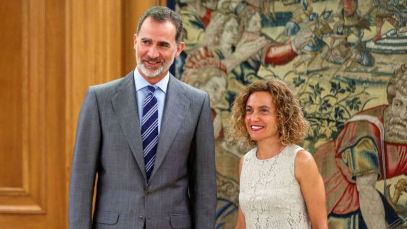  Boletines RNE - El rey Felipe VI recibirá mañana a la Presidenta del Congreso Meritxell Batet - Escuchar ahora
