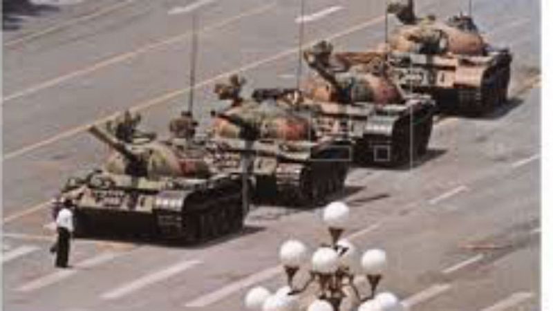 14 horas - Muere el fotoperiodista Charlie Cole, autor de la foto del "hombre del tanque" en Tiananmen - Escuchar ahora