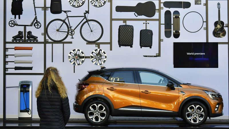 Renault suprime turnos en tres factorias y se temen pérdidas de empleo - Escuchar ahora