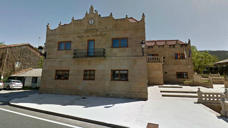Boletines RNE - Un hombre mata a su expareja y a la madre y hermana de esta en Valga, Pontevedra - Escuchar ahora