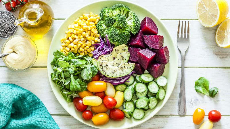  Todo Noticias Tarde - Un estudio psicosocial sobre la comida - Escuchar ahora