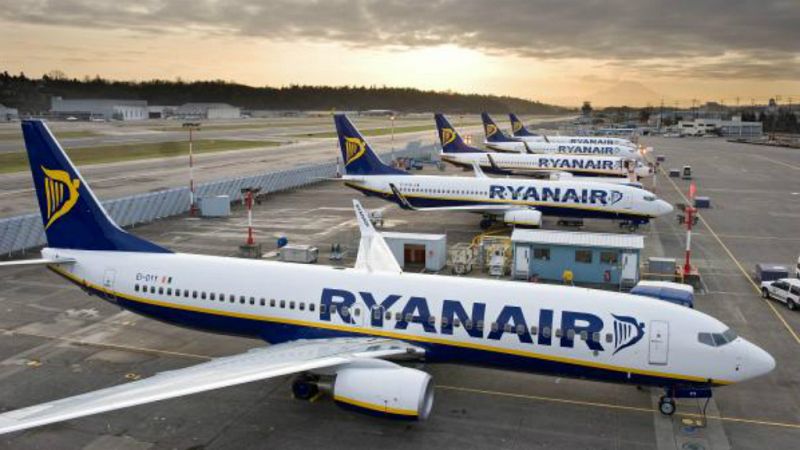 Las mañanas de RNE con Íñigo Alfonso - Los pilotos de Ryanair se unen a la huelga de los tripulantes de cabina - Escuchar ahora