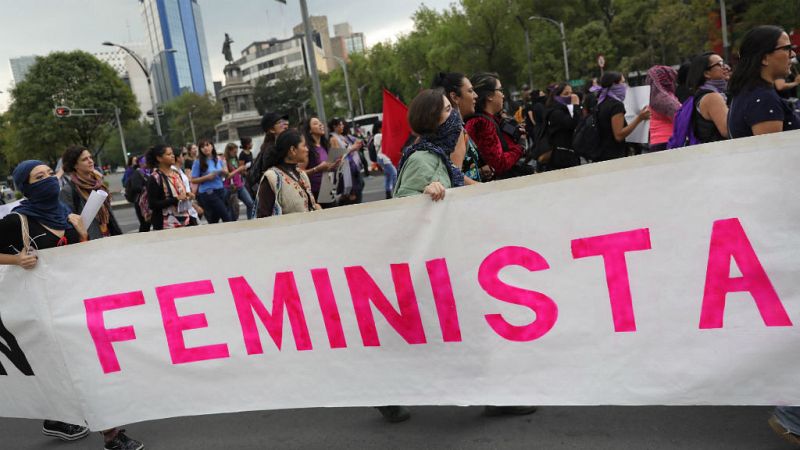 Las mañanas de RNE con Íñigo Alfonso - Colectivos de mujeres llaman a salir a las calles e iluminar la noche de violeta - Escuchar ahora