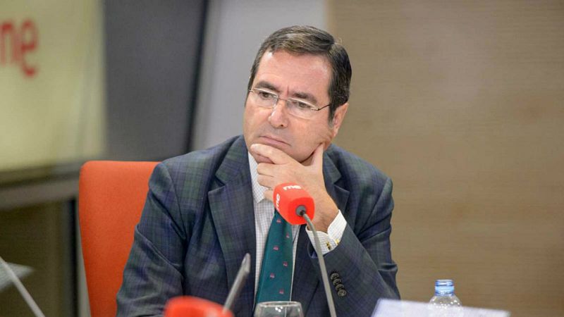 Las mañanas de RNE con Íñigo Alfonso - El presidente de la CEOE critica la vía del real decreto para revalorizar las pensiones - Escuchar ahora