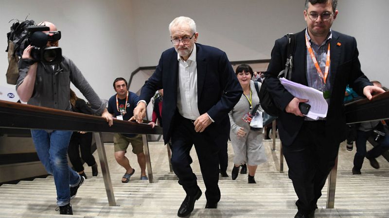 24 horas fin de semana - 20 horas - Corbyn no aclara su posición sobre el Brexit y quita hierro a la división laborista - Escuchar ahora