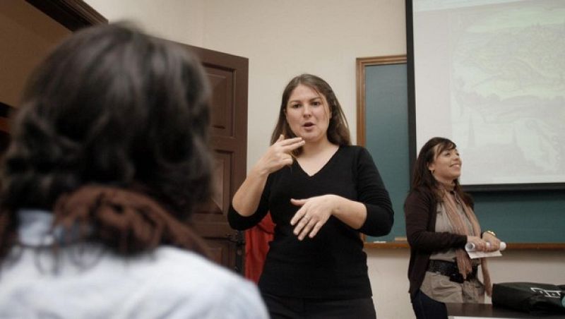 Las mañanas de RNE con Íñigo Alfonso - Alumnos sordos de Madrid comienzan el curso sin intérprete en el aula - Escuchar ahora