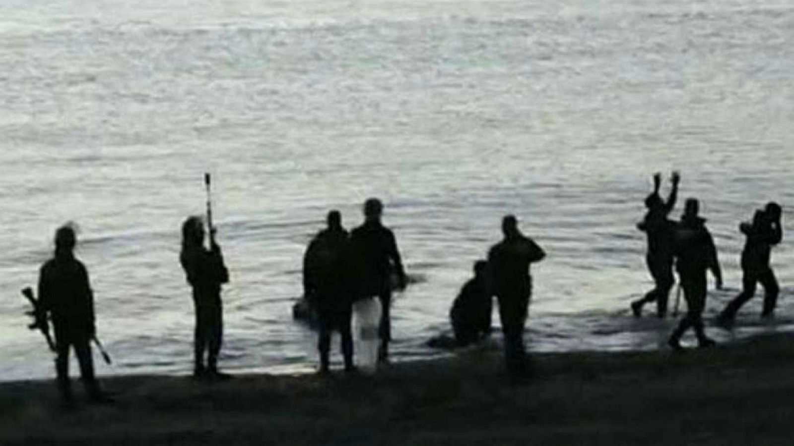 14 horas - Procesados 16 guardias civiles por homicidio imprudente en el Tarajal en 2014 - Escuchar ahiora