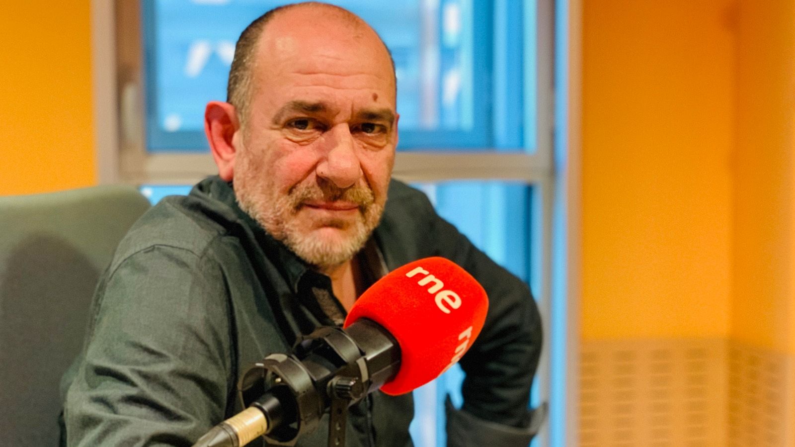 Karra Elejalde - 'Mano a mano' - Escuchar ahora