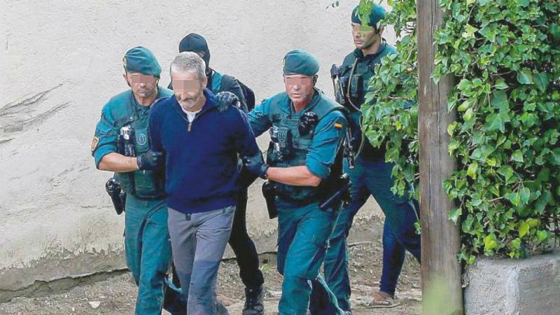 24 horas fin de semana - Los CDR detenidos se reunieron con una hermana de Carles Puigdemont para intercambiar información secreta - Escuchar ahora