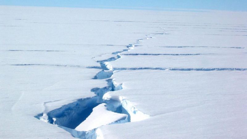 14 horas - Un gran iceberg se desprende en la Antártida  - Escuchar ahora