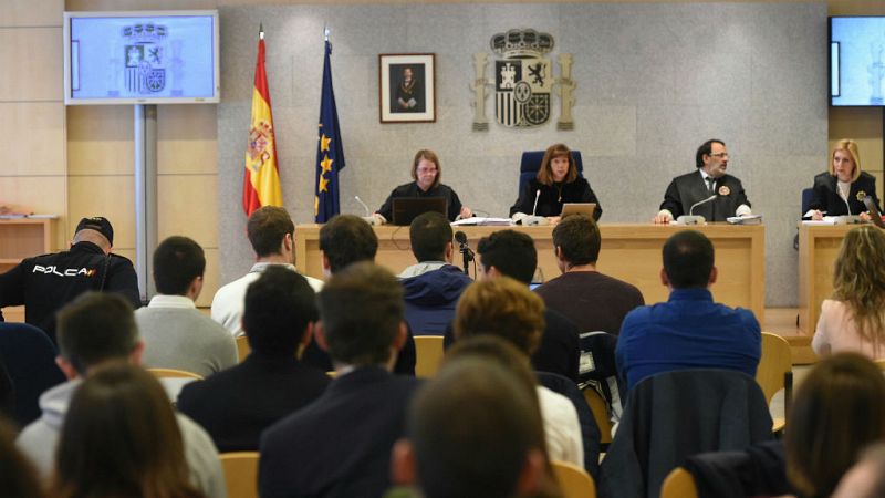 14 horas - El Supremo rebaja las penas a los ochos condenados por el caso Alsasua - Escuchar ahora