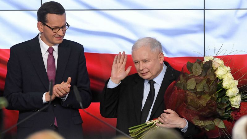 Ley y Justicia demuestra su fuerza con una rotunda victoria en Polonia - Escuchar ahora